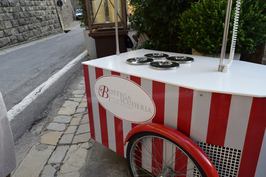 Badia a Passignano in Tuscany Italy. Where to eat, where to stay, what to do.