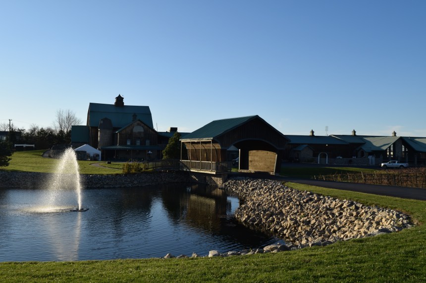 Hernder Estate Winery Niagara Ontario. Experience the wines and the history.